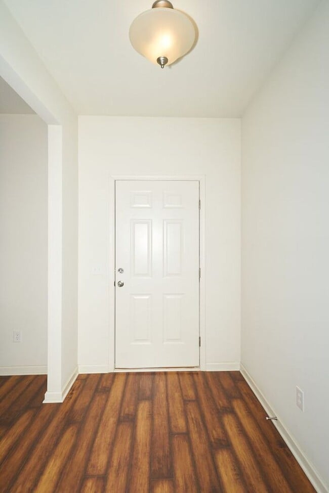 Photo - 4 Bedroom With Finished Basement in Westfield!