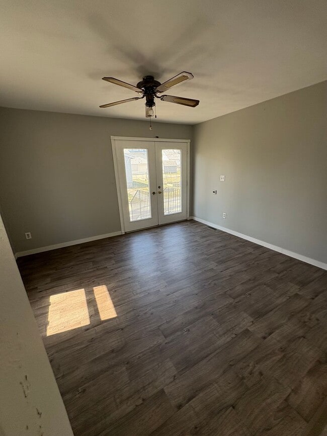 Photo - 726 Denver St