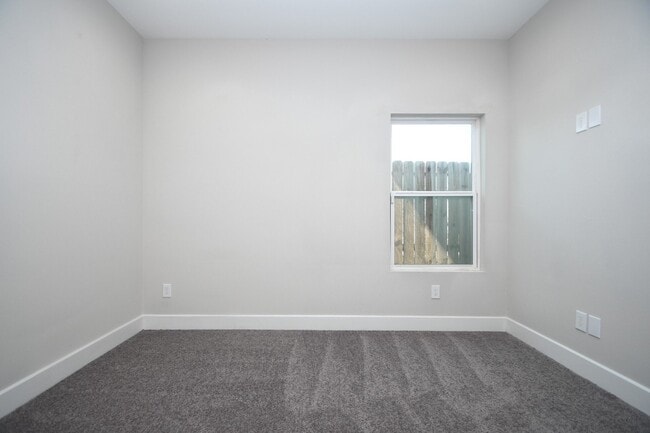 Building Photo - 5904 Gardendale Dr