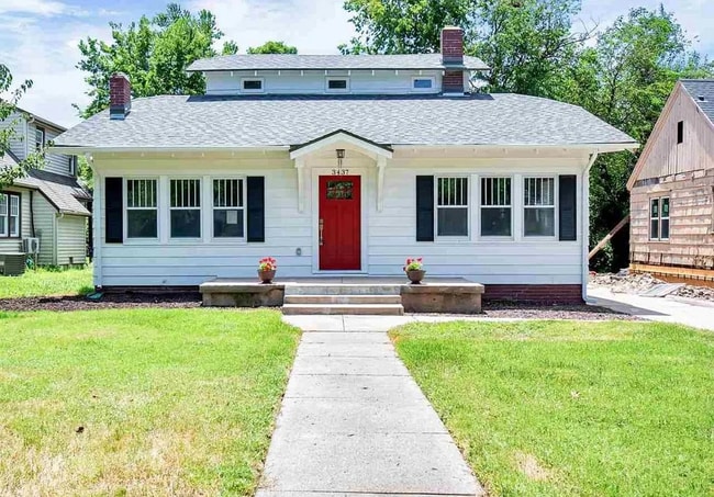 Building Photo - 3437 Country Club Pl