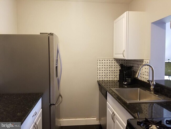 Photo - 1021 Arlington Blvd Unit 904
