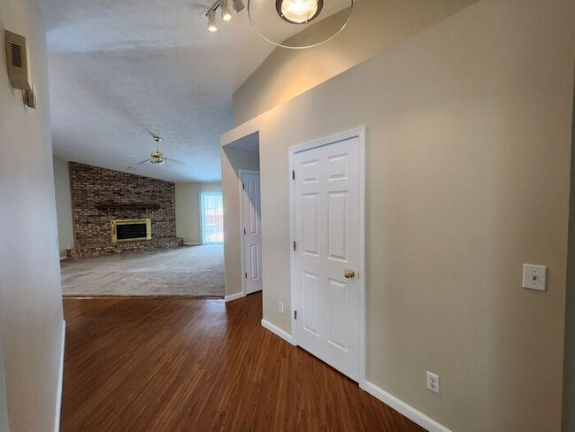 Photo - East Side Home Just Blocks From Baeslers And Meadows Shopping Center