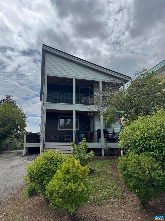 Photo - 808 Elliott Ave