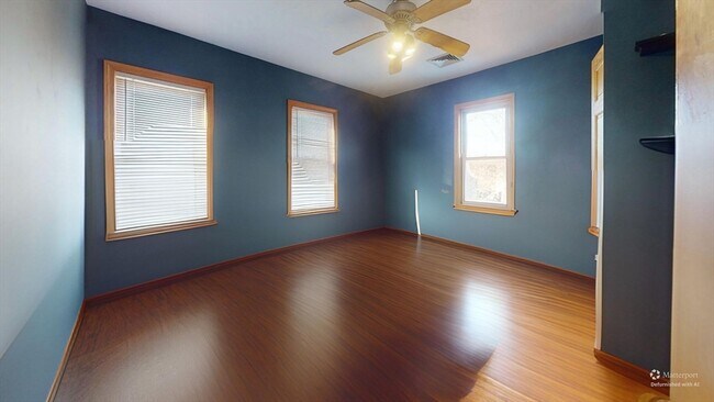 Photo - 49-49 Rockwell St Unidad 49