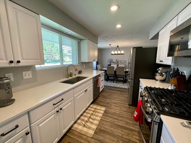 Photo - 2474 S Fairway Dr