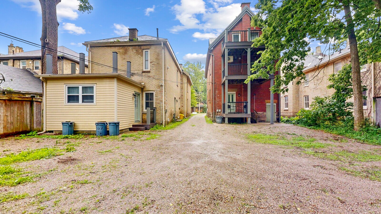 Photo - CHARACTER TWO BEDROOM LOFT APARTMENT IN WOODFIELD Unit 3