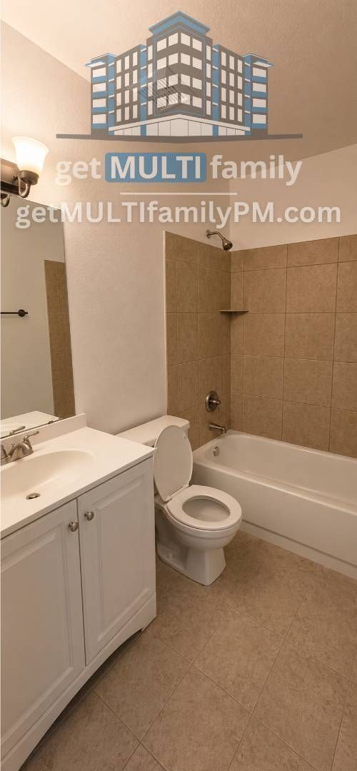2514 N 49th St Unit 2