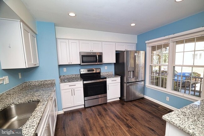 Building Photo - 14436 Whisperwood Ct