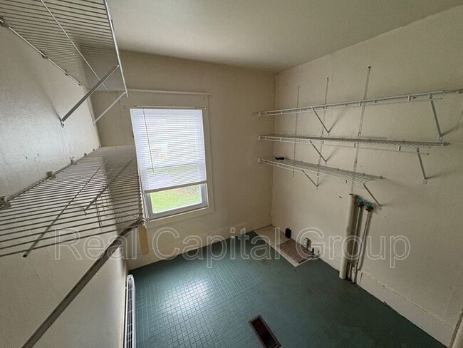 Photo - 5174 Western Turnpike