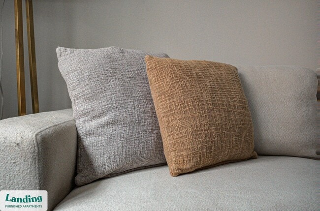 Photo - 1999 E Boston St Unidad 313.1406081