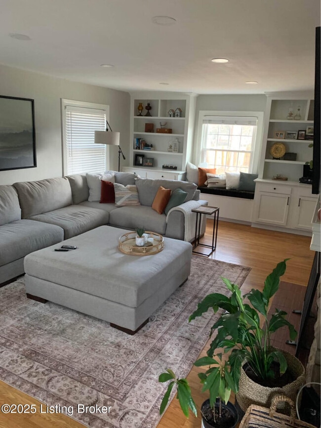 Photo - 405 Breckenridge Ln