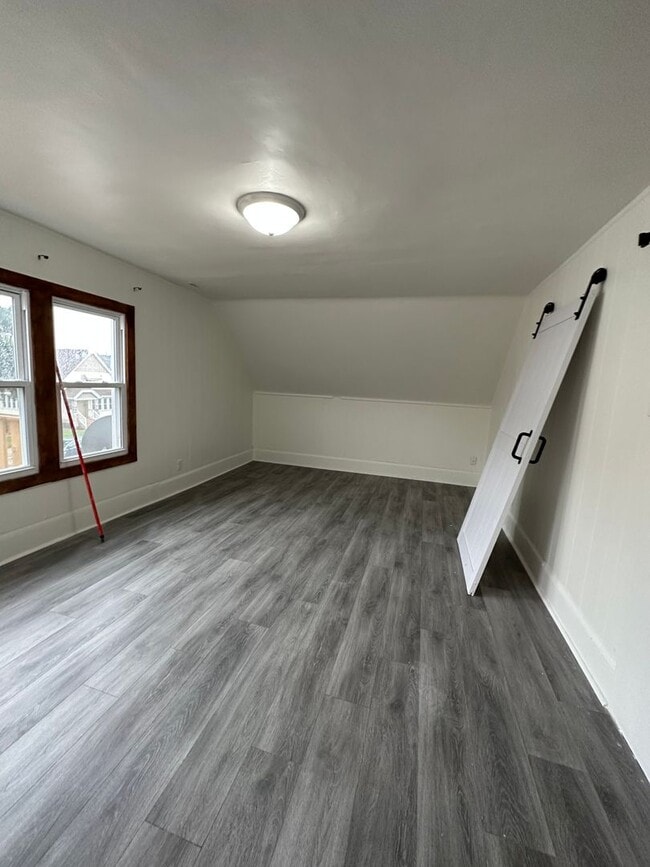 Photo - 2804 W Lincoln Ave Unit 2804A W Lincoln Ave (Upper)