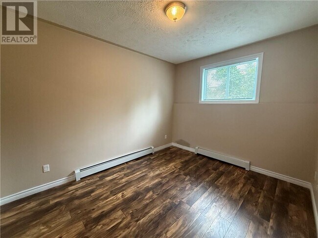 Photo - 189 First Avenue Unit# 7B Unité # 7B