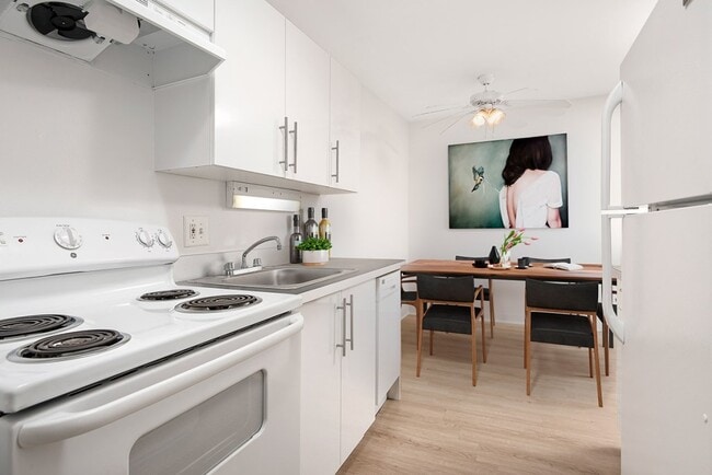 1-BR/1BA Kitchen