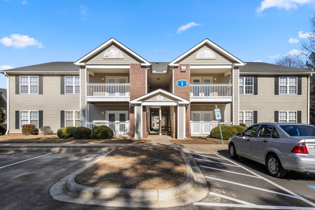Washington Square Apartments - Washington Square Apartments