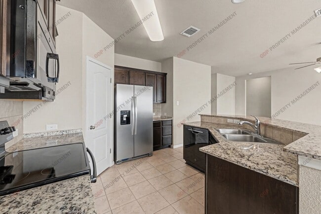 Photo - 4713 Highmont Dr