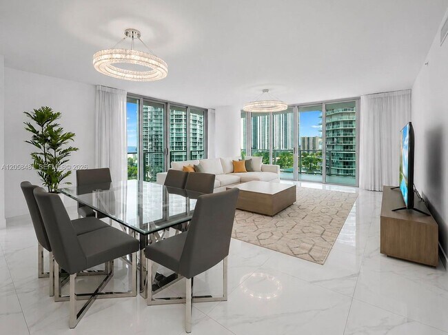 300 Sunny Isles Blvd