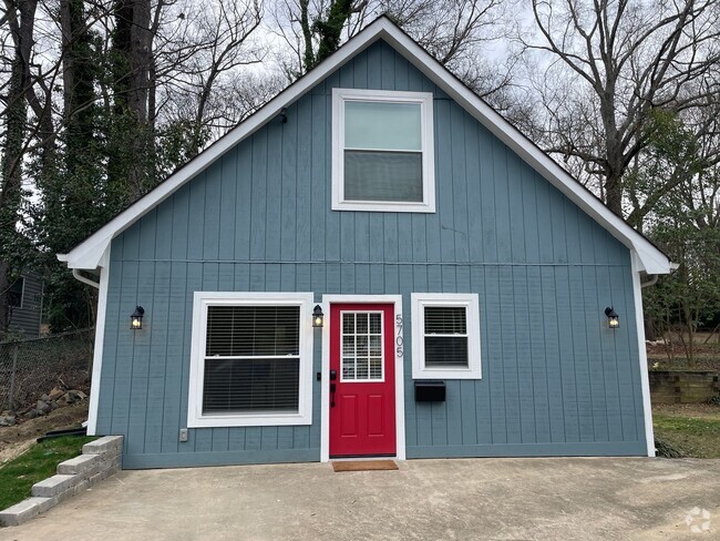 Building Photo - X ADU Telfair Rd Unit ADU - Private Room with Private Bathroom Rental