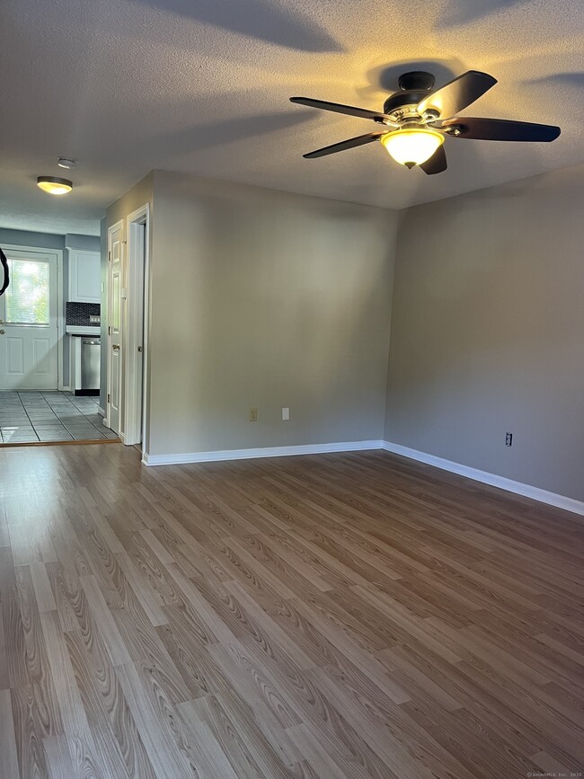 Photo - 67 Brentwood Dr Unit 67