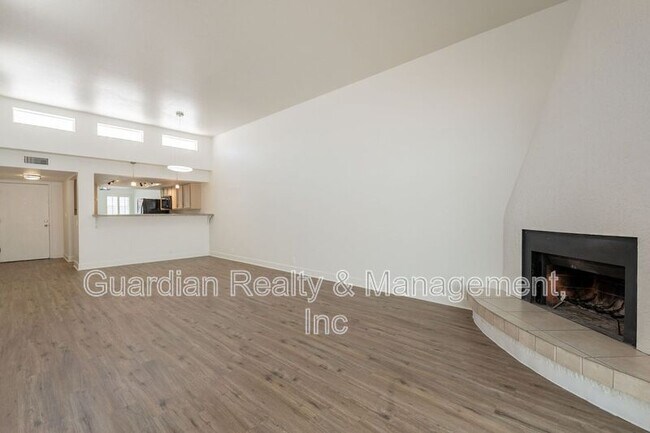 Photo - 3401 N 37th St Unit 13