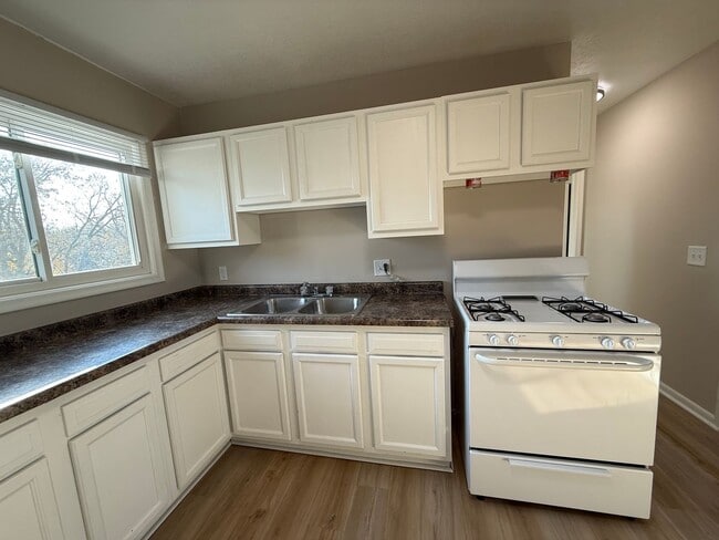 Photo - 2606 E Hennepin Ave Unit 4