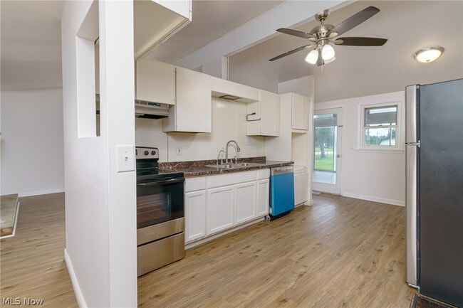 Photo - 9081 Royalton Rd