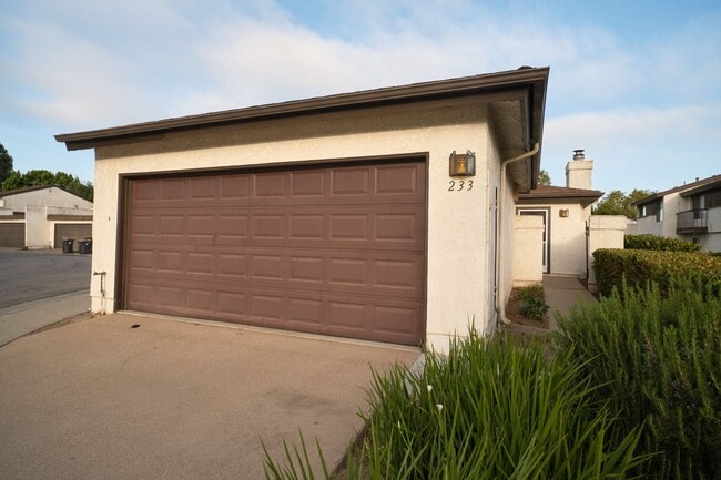 233 Marquis Pl