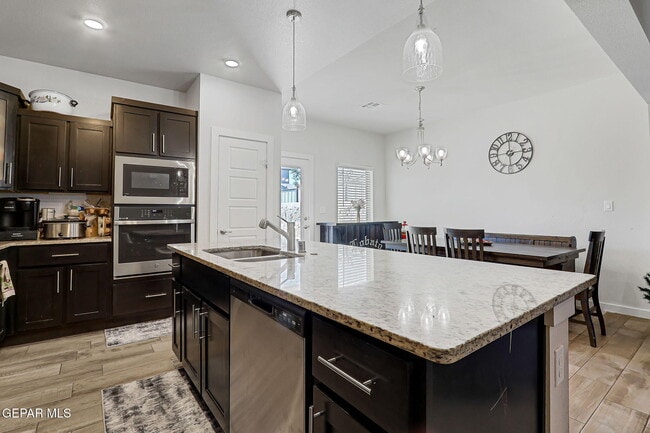 Photo - 12622 Zollinger Ave