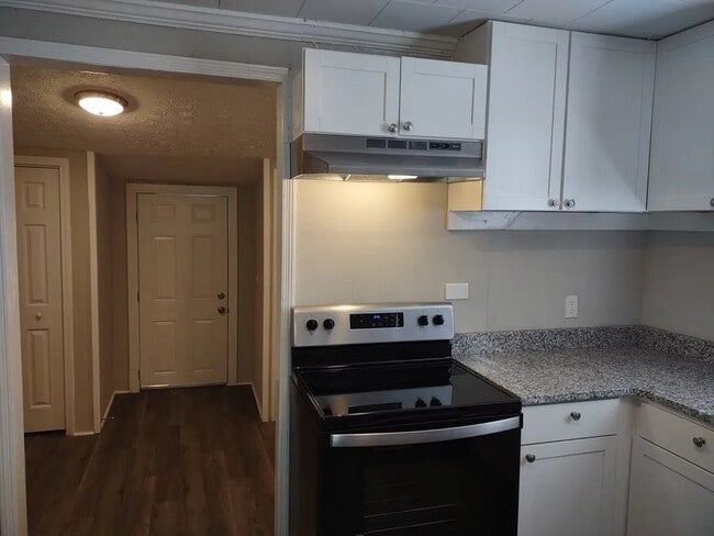 Photo - 513 Alford St