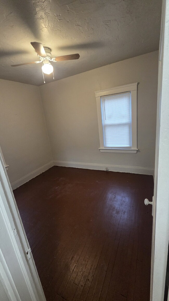 Photo - "2-Bedroom with Full Bath -Spacious"