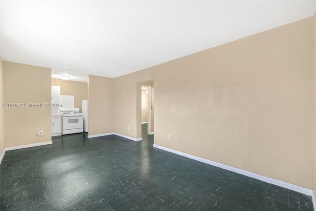 Photo - 126 SW 18th Ave Unit 11