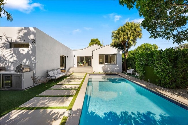 Photo - 1520 SW 12th Ave