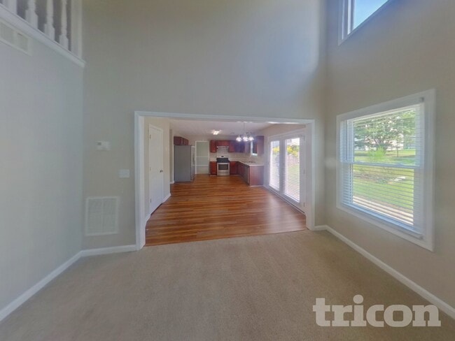 Photo - 1916 Hillsprings Ln