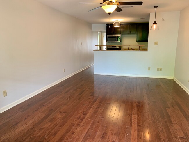 Photo - 518 E 7th St Unidad 26