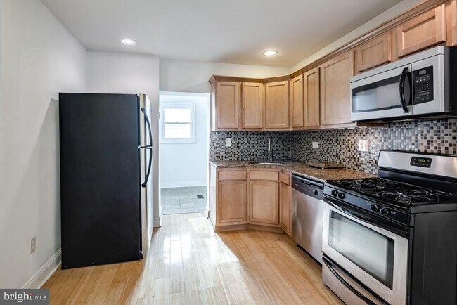 Photo - 2522 Kimball St