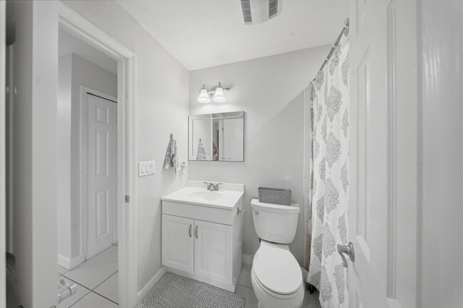 Photo - 2474 Tahoe Cir