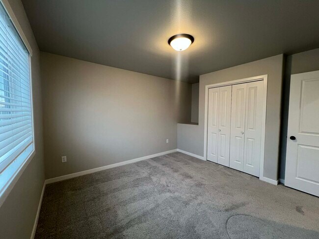 Photo - 1311 Marlys Dr W