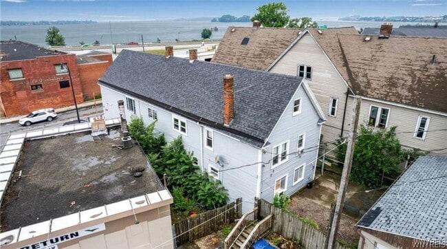 Building Photo - 2287 Niagara St Rental