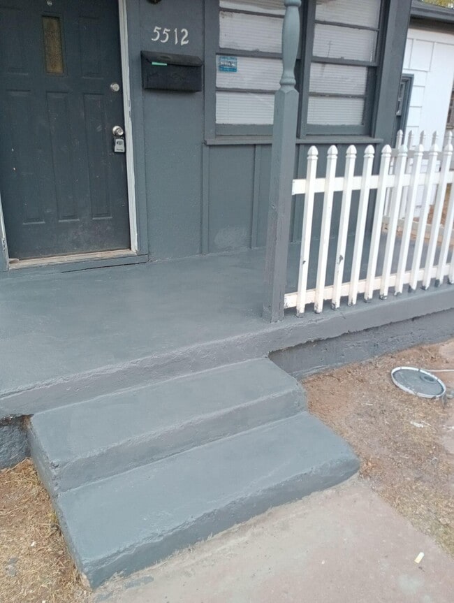 Photo - 5512 Avenue G