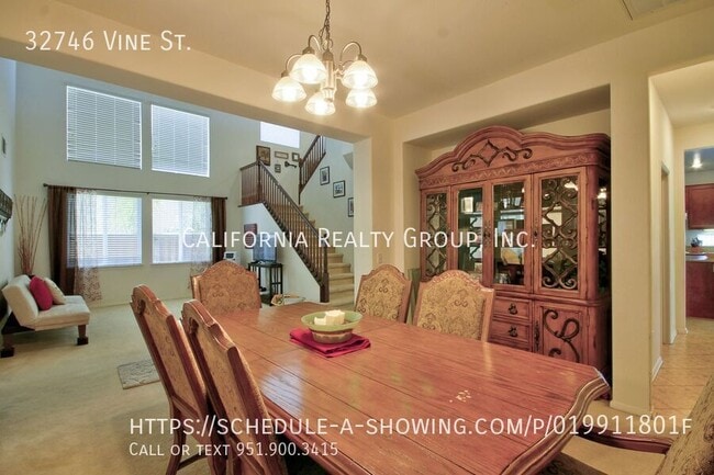 Photo - 32746 Vine St