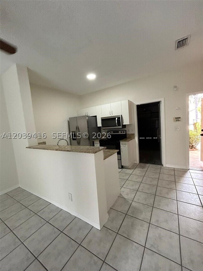 Photo - 2167 Madeira Dr