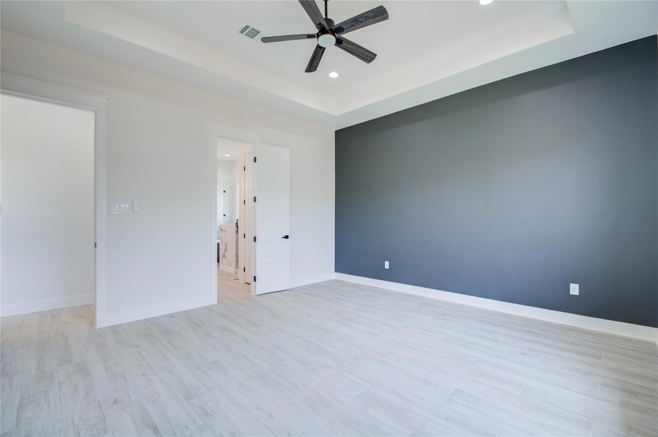 Photo - 16130 Long Boat Ct