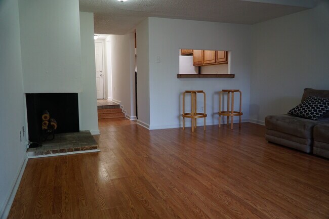 área del bar - 711 Holiday Dr Unidad 31