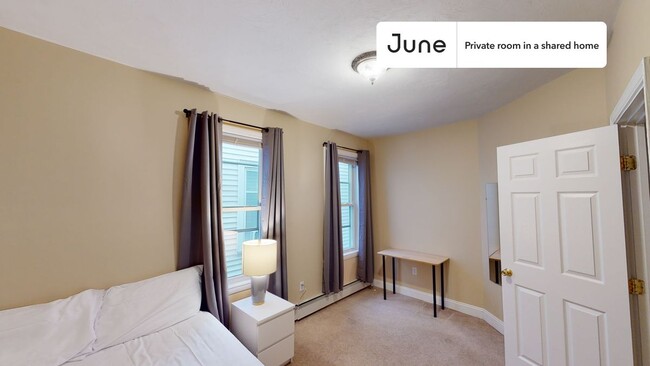 Photo - Room in Shared 3 bed/1 bath home Unidad A