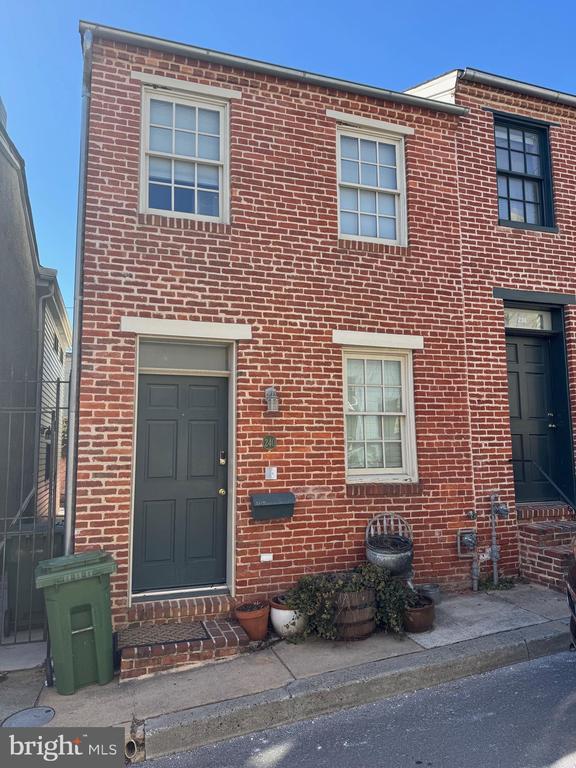 Photo - 240 S Chapel St Townhome