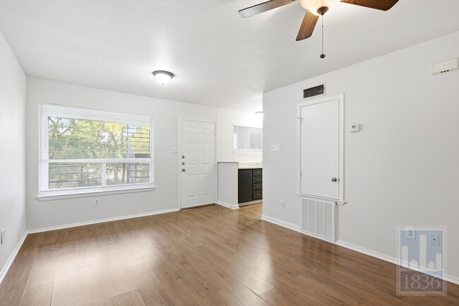 Photo - 1514 Parker Ln Unit Apartment 102