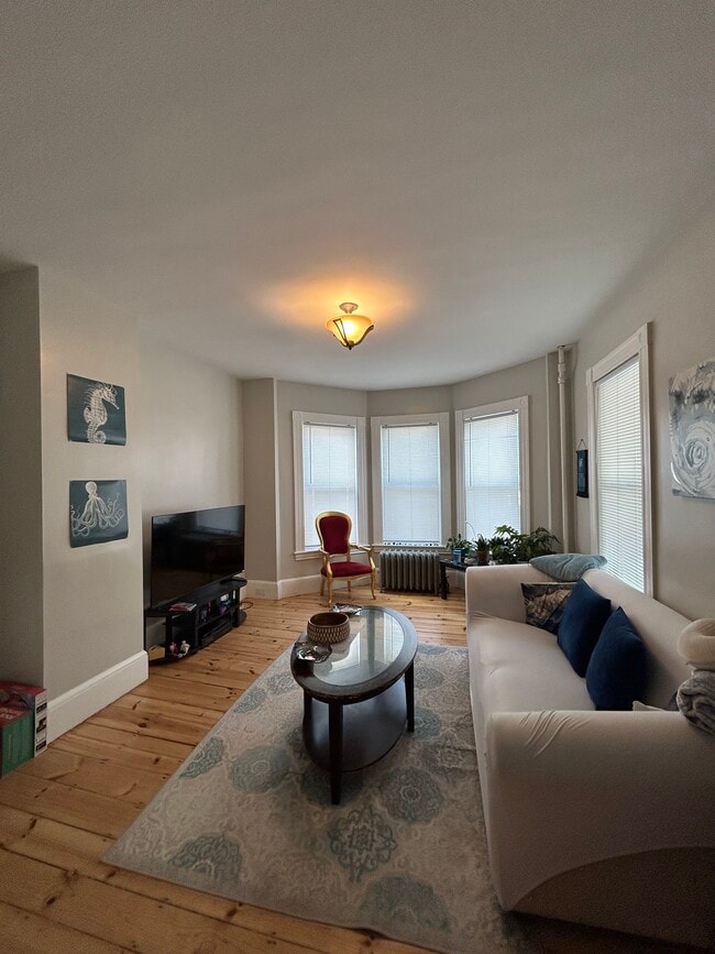 Photo - 109 Warren St
