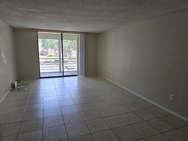 Photo - 1800 N Lauderdale Ave Unit 1205