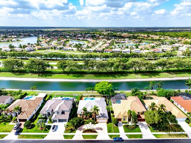 Building Photo - 12630 Torbay Dr