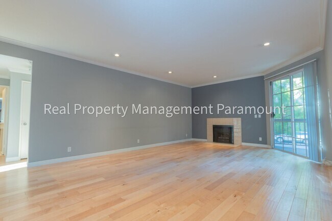 Photo - Don't miss out! 2 Bed 2 bath ready to go!